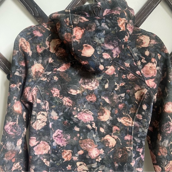 Lululemon Floral Scuba Hoodie - Picture 9 of 13